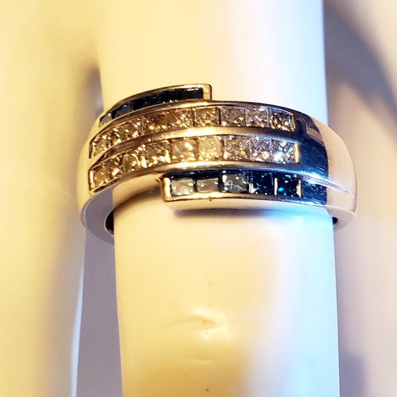 14K white gold diamond ring - Picture 6 of 10